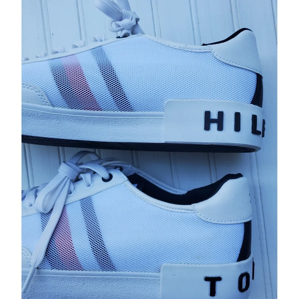 Tommy Hilfiger hilfiger sporty aesthetic